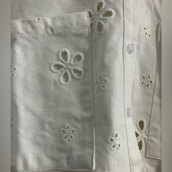 NWT Chicwish Eyelet Shirt - Picture 4 of 6